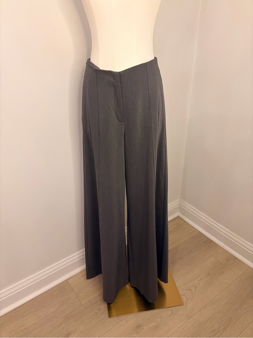 NWT Le Tricot Perugia Vestibilita A Gamba Large In Dark Grey Size 42IT/6US